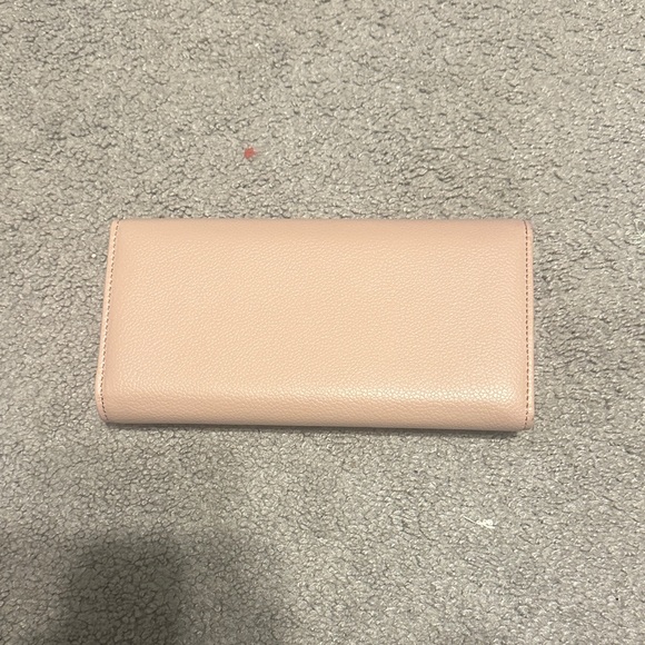 Pink Wallet - Picture 2 of 4